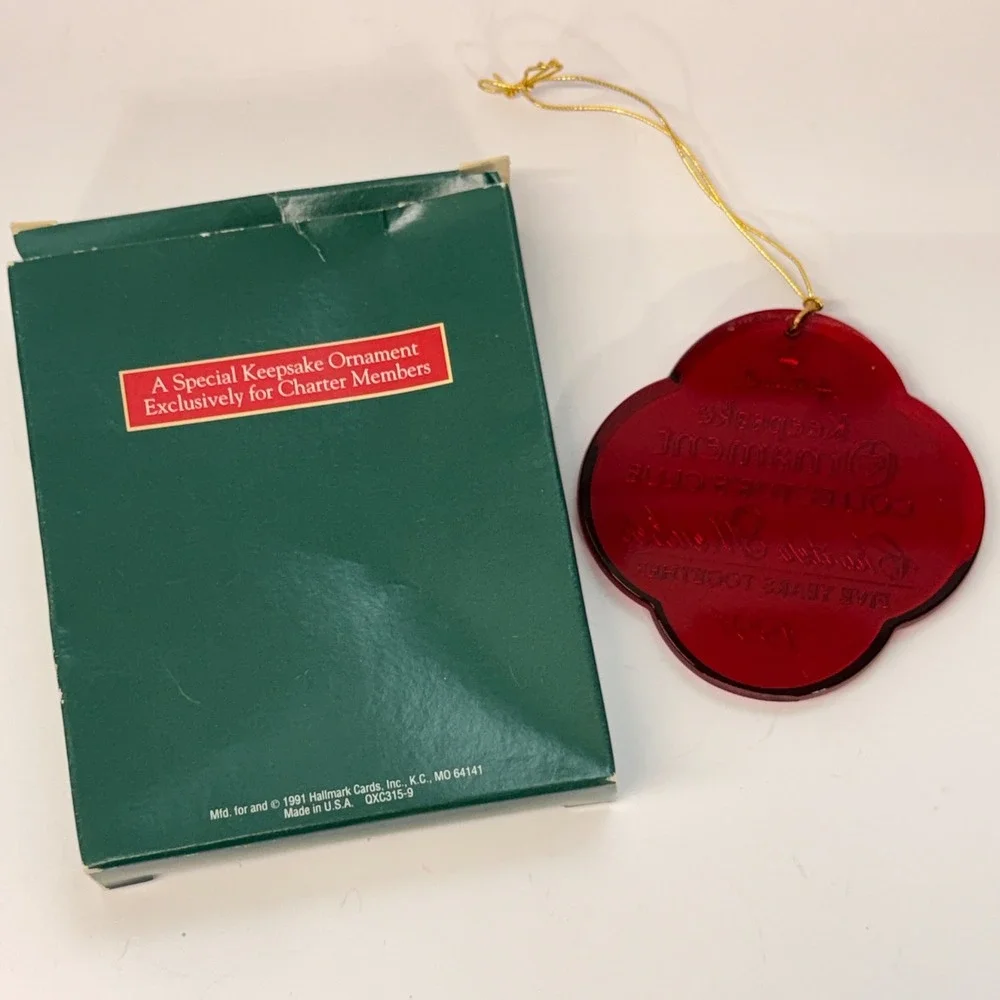 Hallmark Keepsake Ornament Collector's Club Charter Member 1991 Acrylic Red Gold